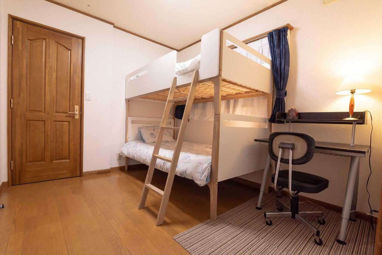 Вилла Hong House Токио Экстерьер фото